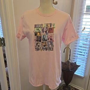 Taylor Swift The Eras Tour Pink Graphic T-Shirt GILDAN  MED EXCELLENT CONDITION